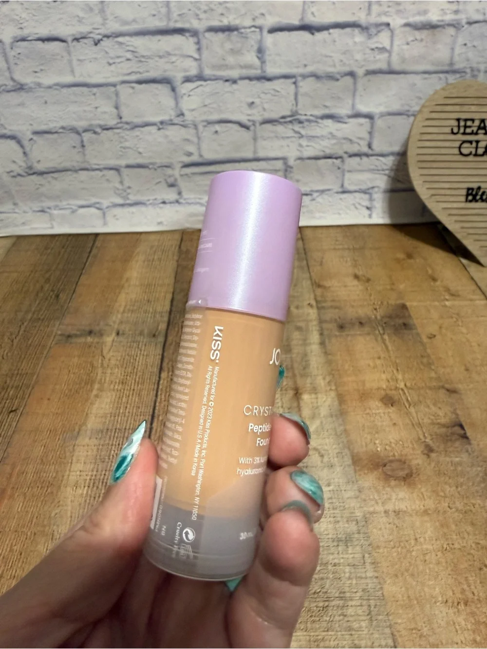 JOAH Crystal‎ Glow Peptide-Infused Foundation Mn060 medium neutral